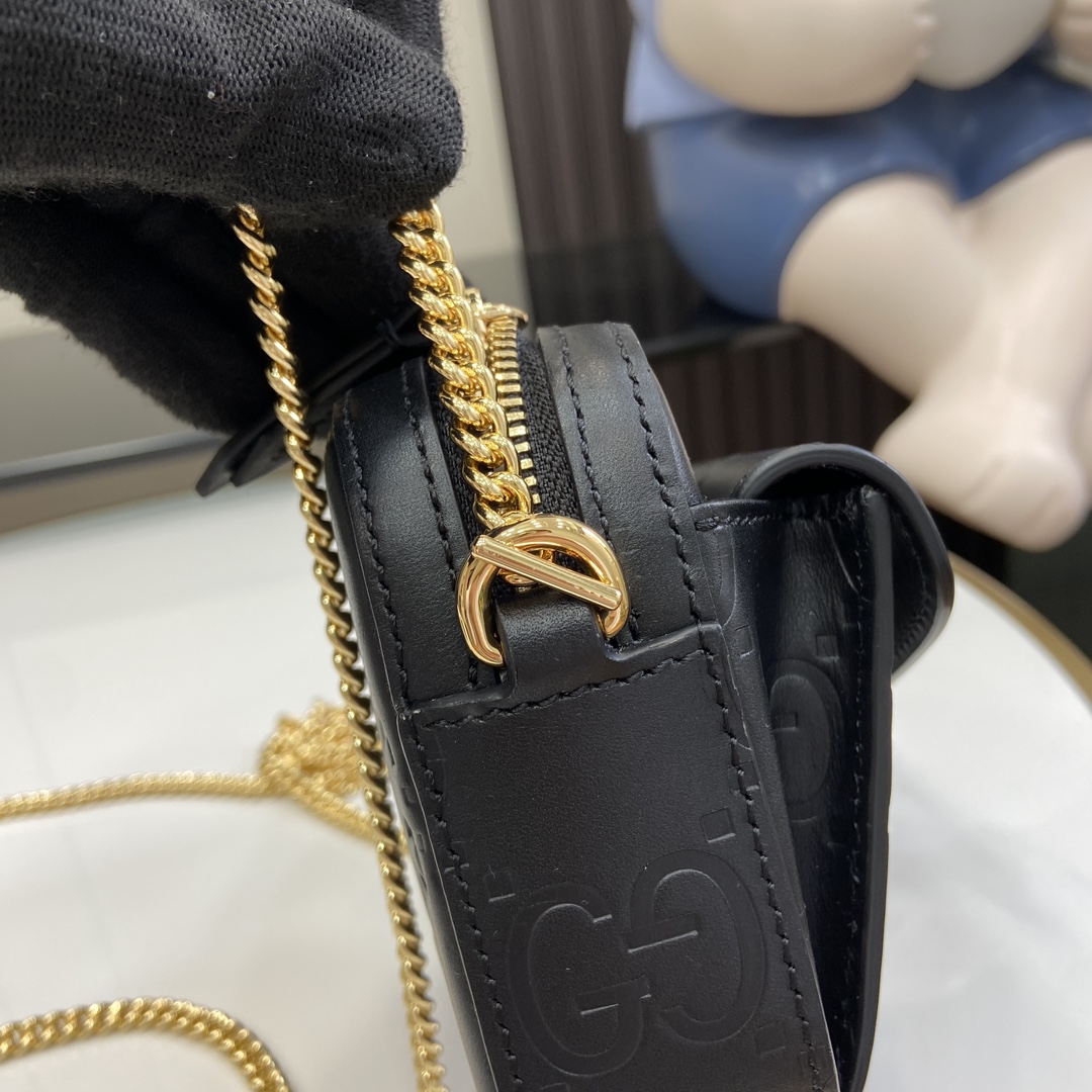 g*u*i gg S*per mini shoulder bag