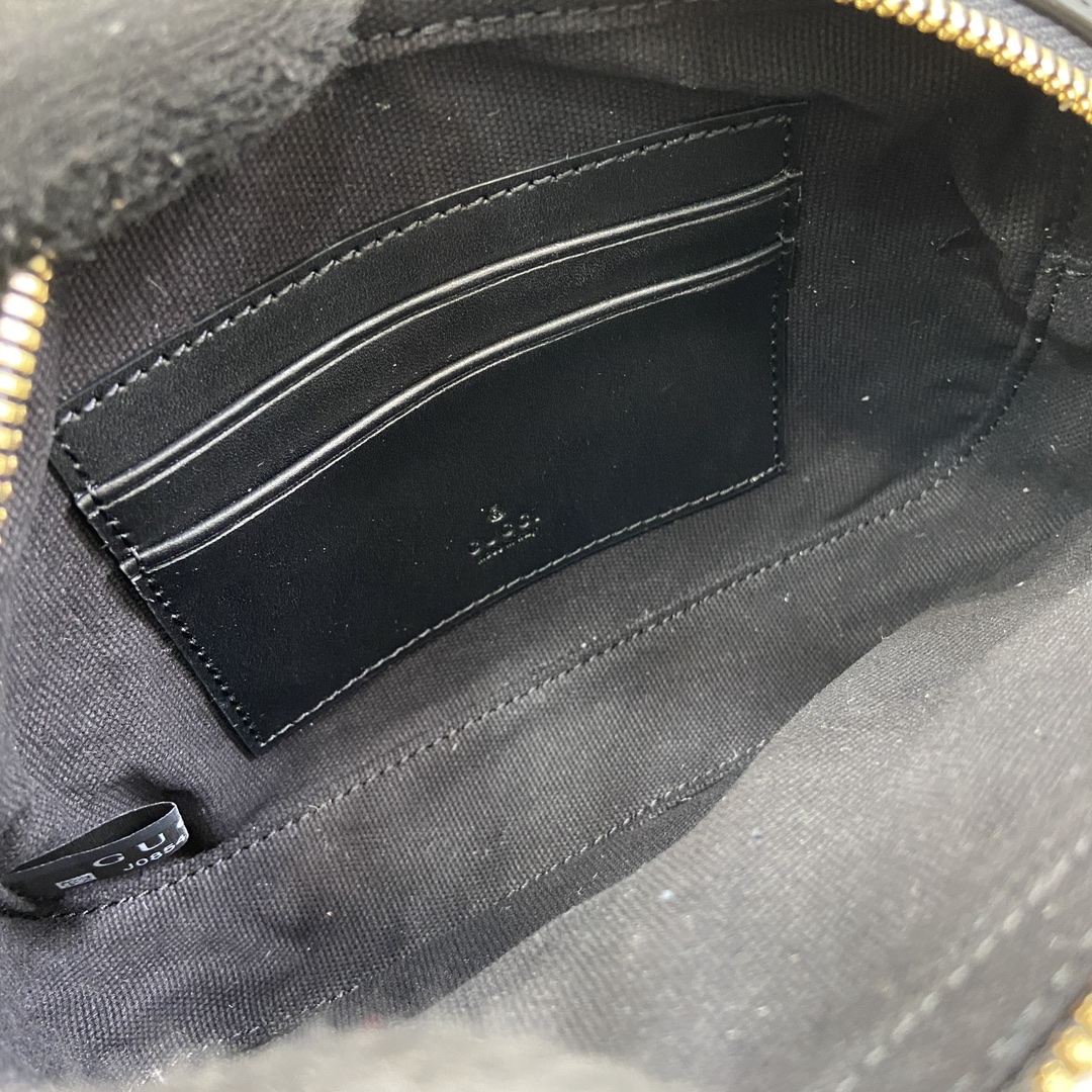 g*u*i gg S*per mini shoulder bag