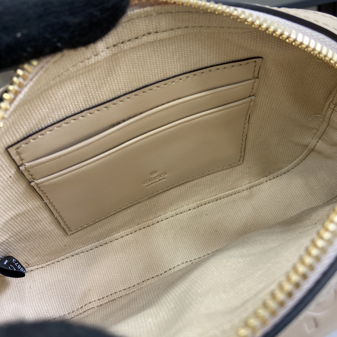 g*u*i gg S*per mini shoulder bag
