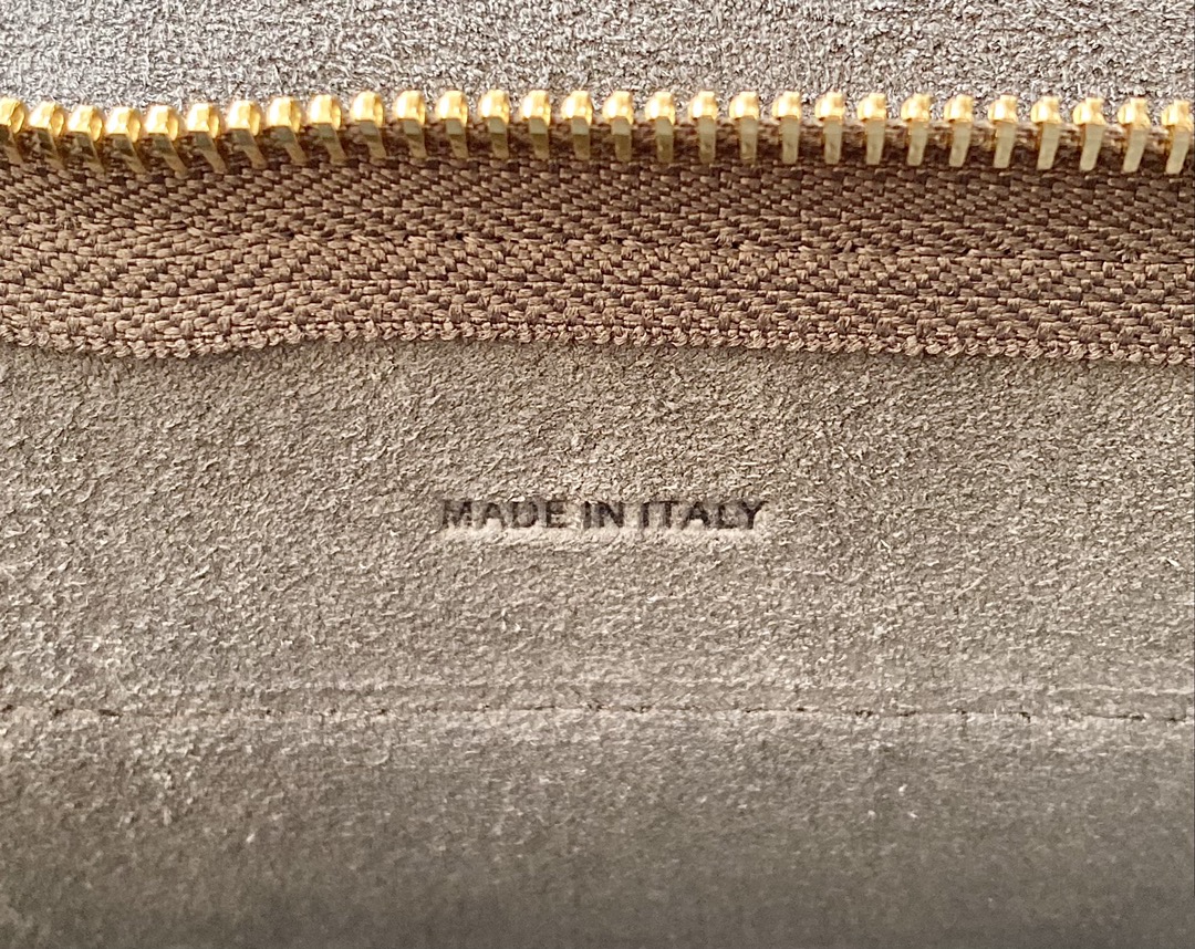 Ce**e belt bag