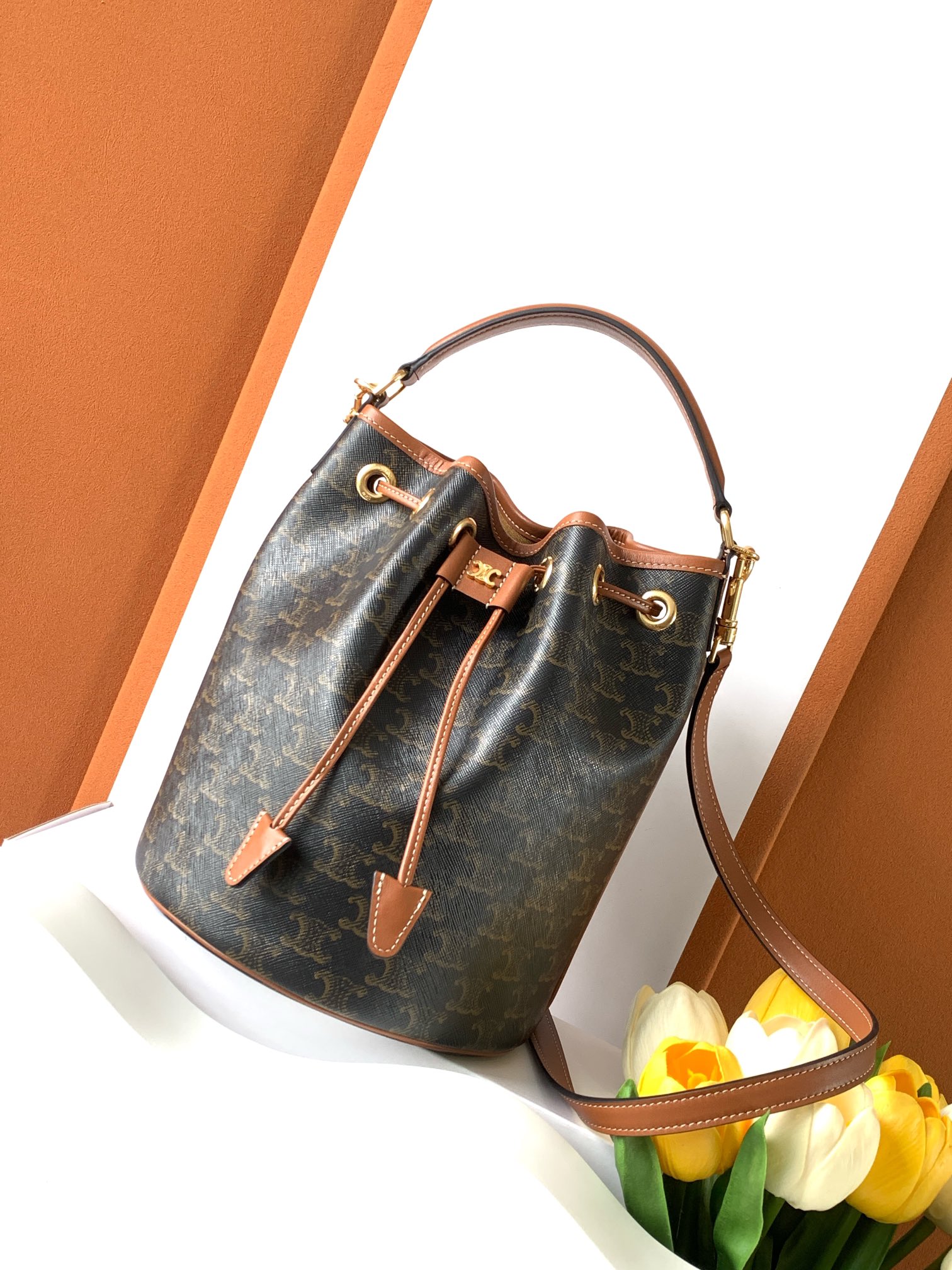 Ce**e clara bag in triomphe