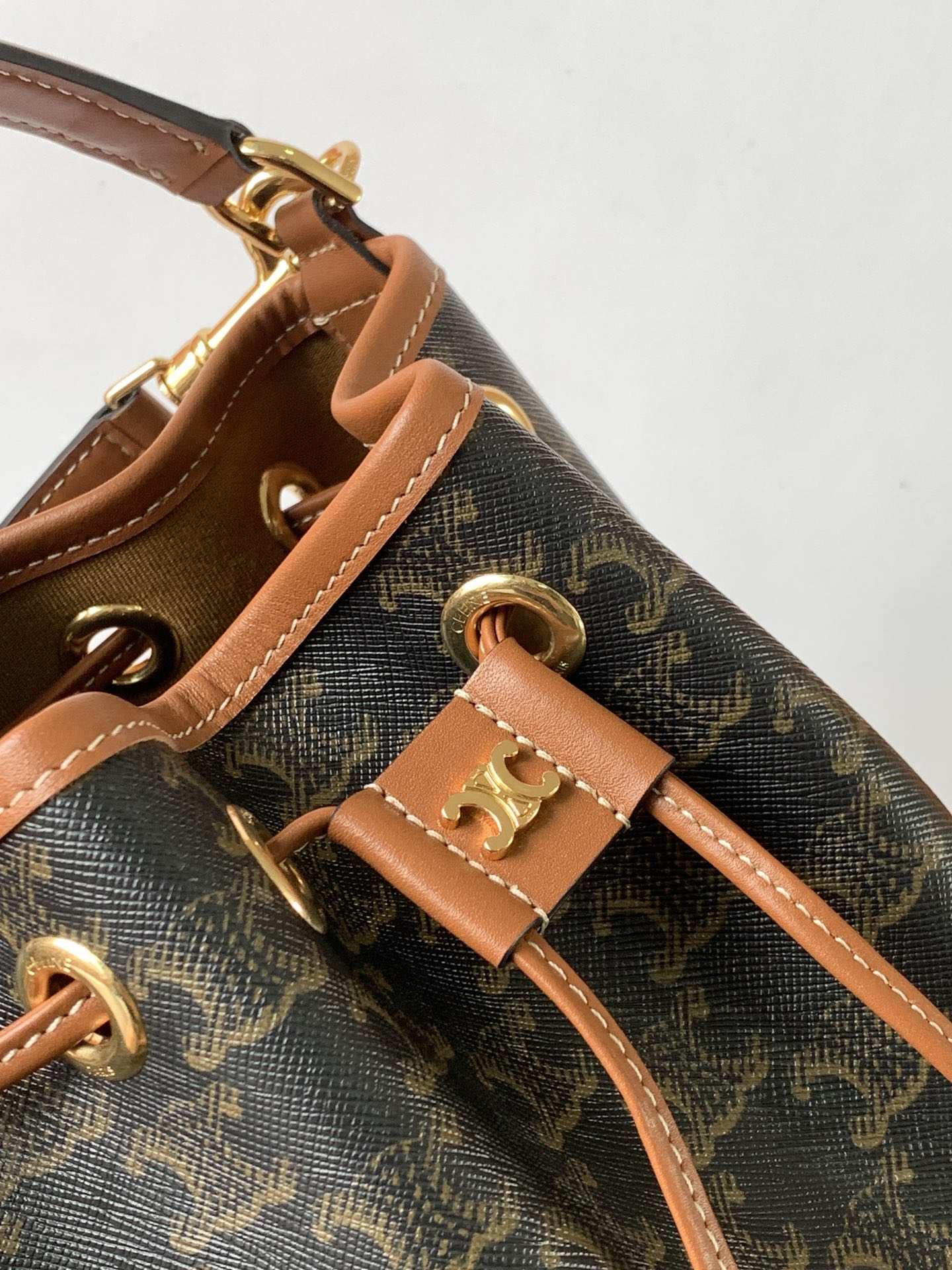 Ce**e clara bag in triomphe