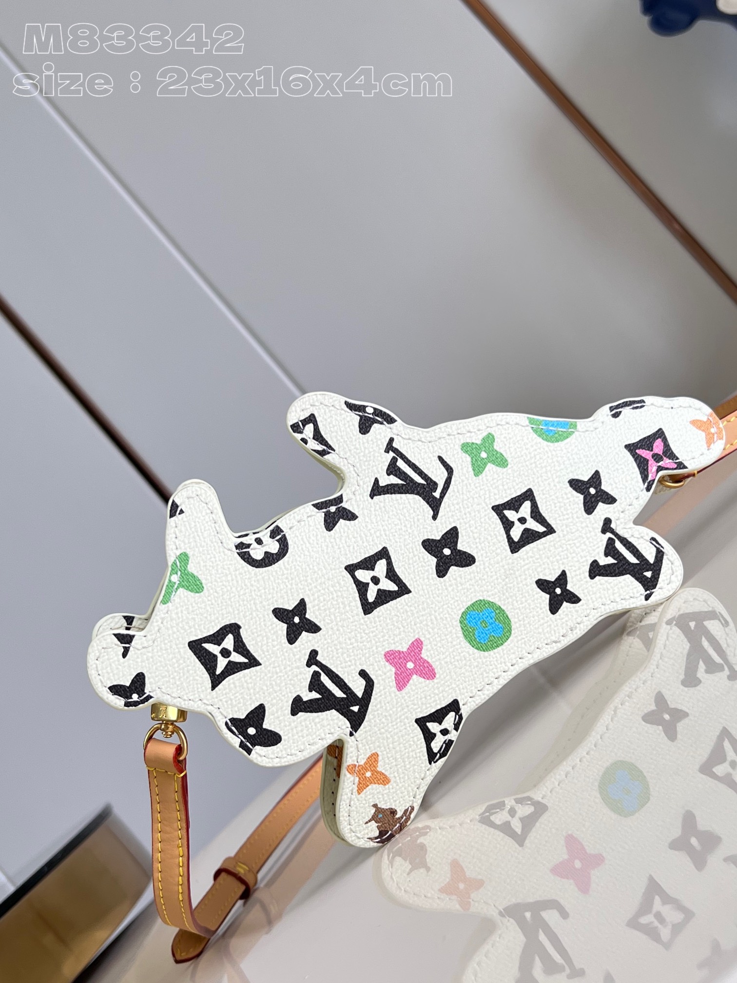 l**is V*t*n dog on strap