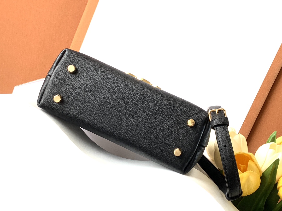 Ce**e teen nino bag in triomphe canvas