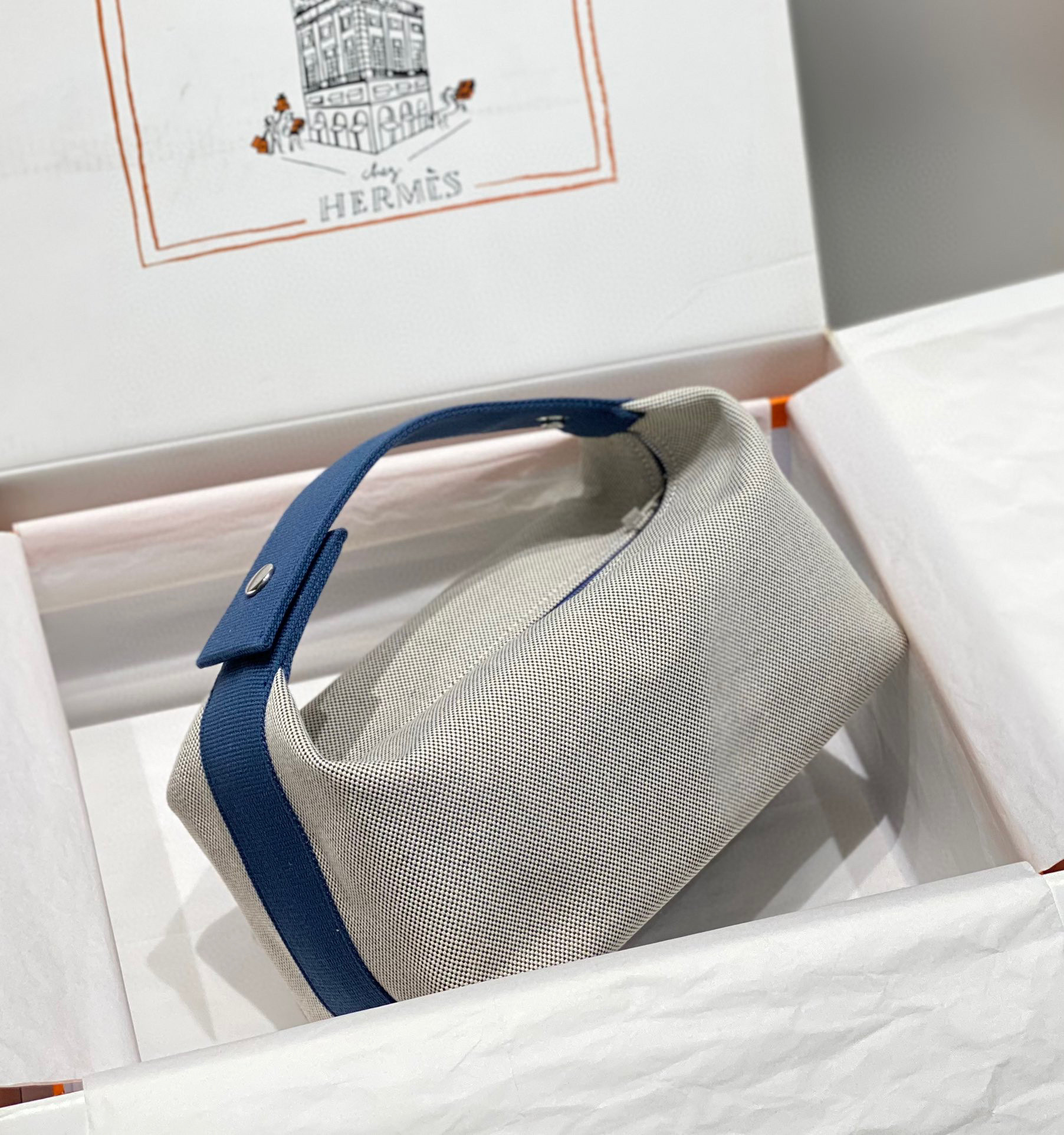 H**mes bride-a-brac case