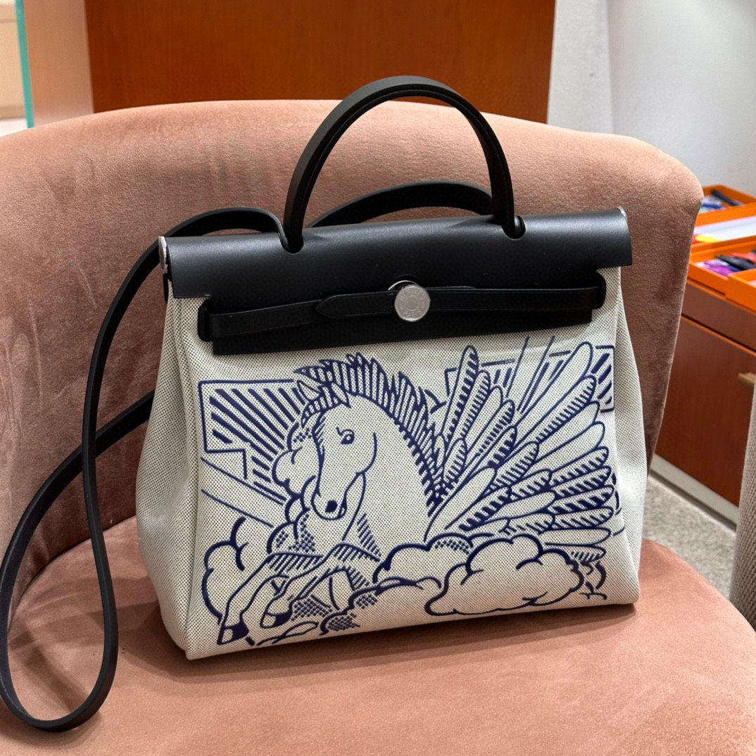 H**mes herbag