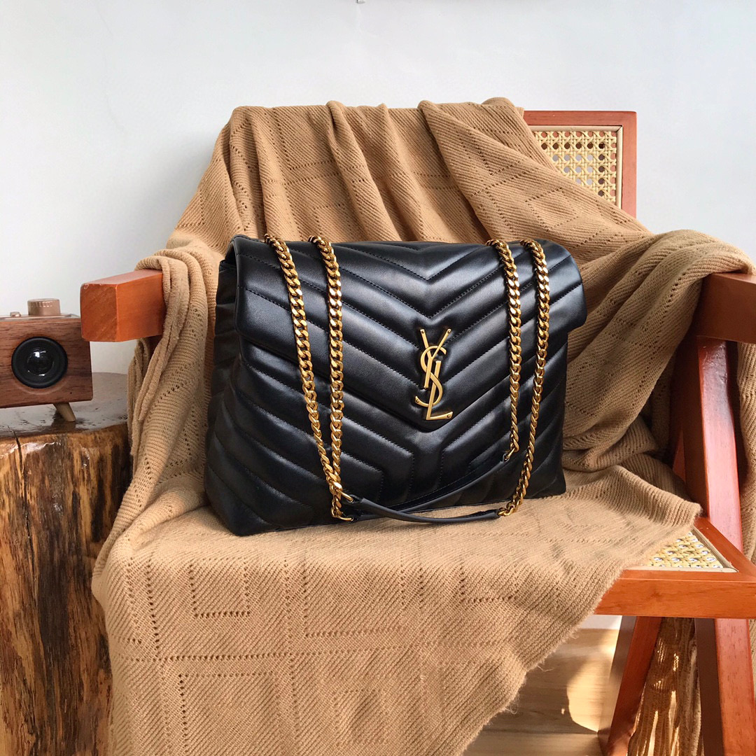 YSL LOULOU MEDIUM IN QUILTED LEATHER