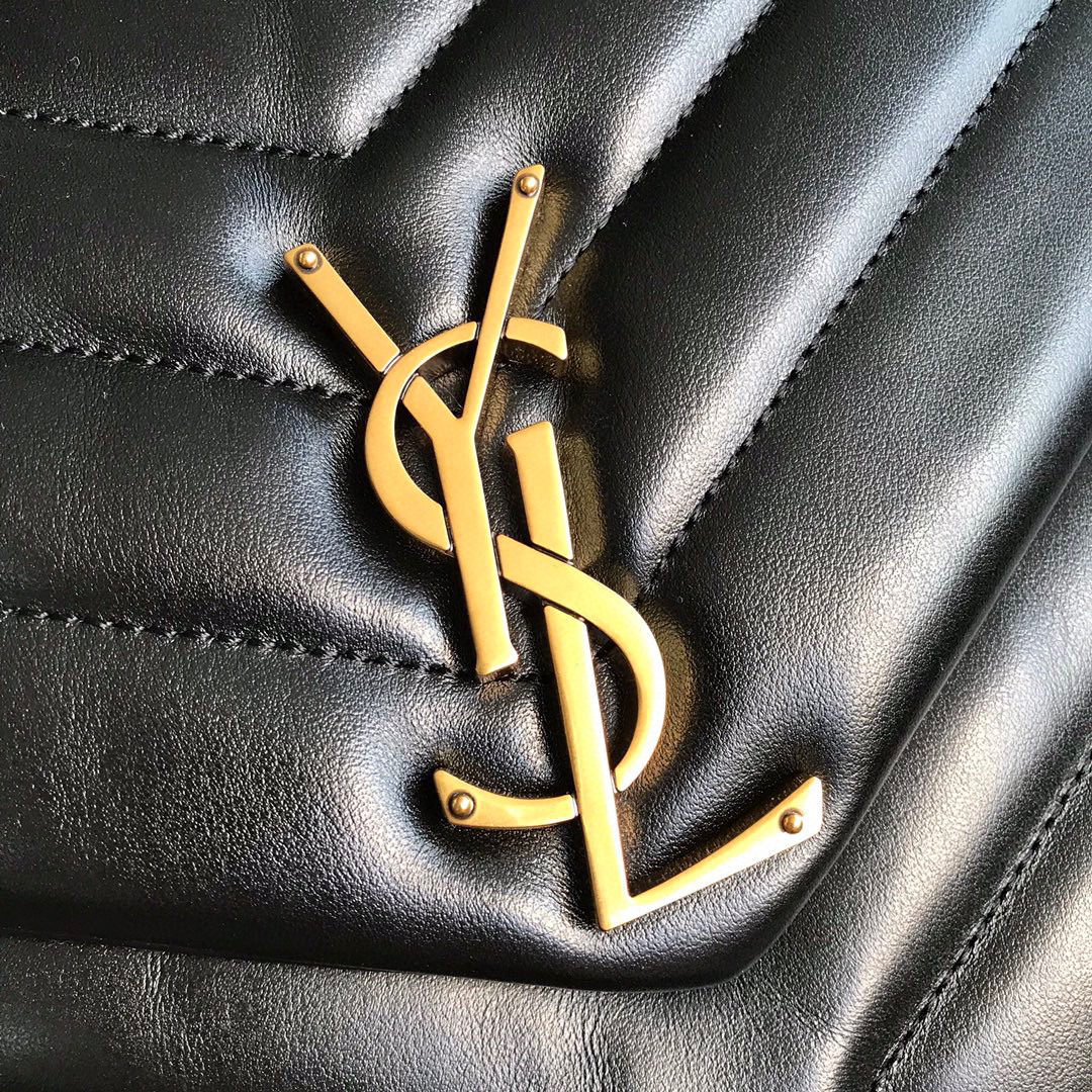 YSL LOULOU MEDIUM IN QUILTED LEATHER