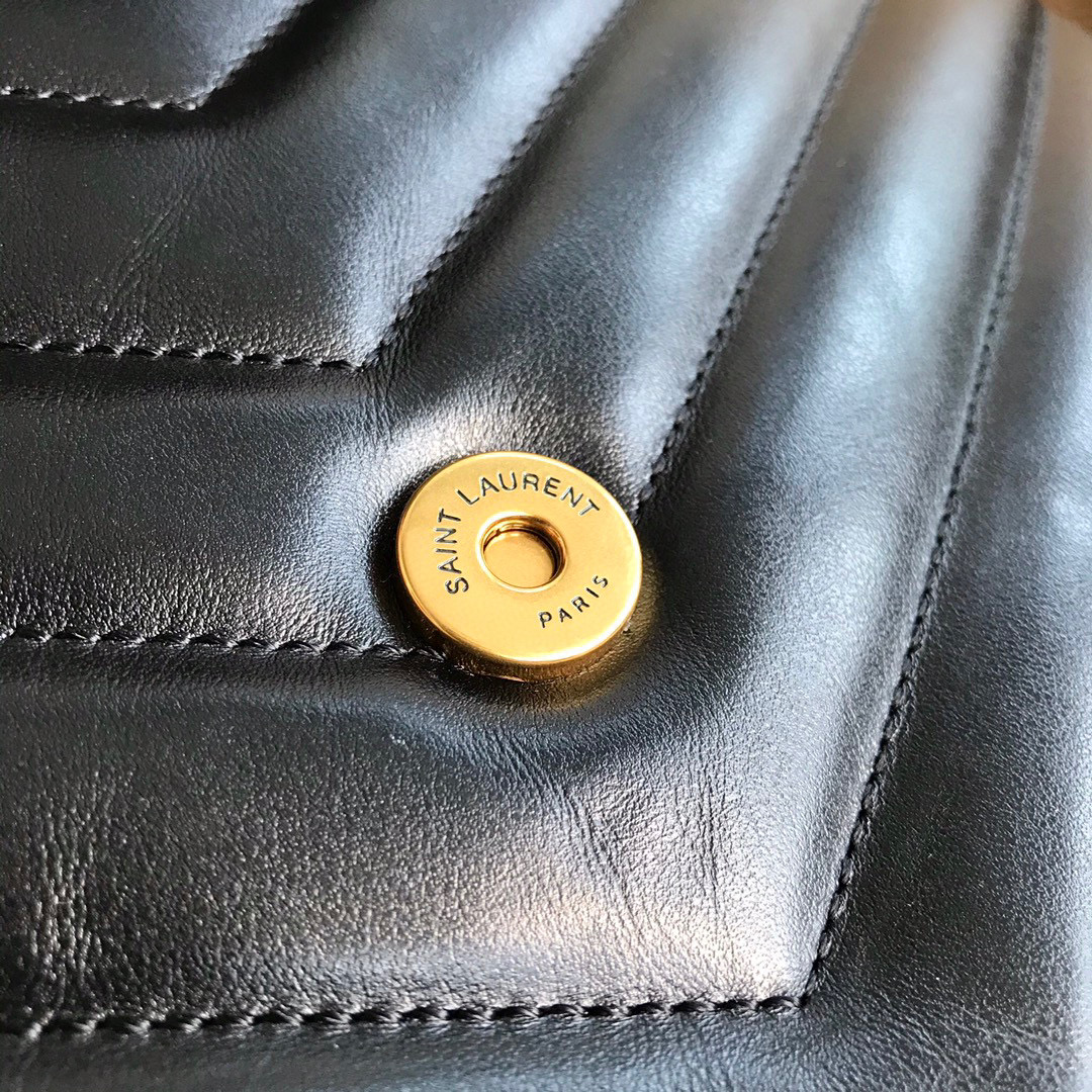 YSL LOULOU MEDIUM IN QUILTED LEATHER