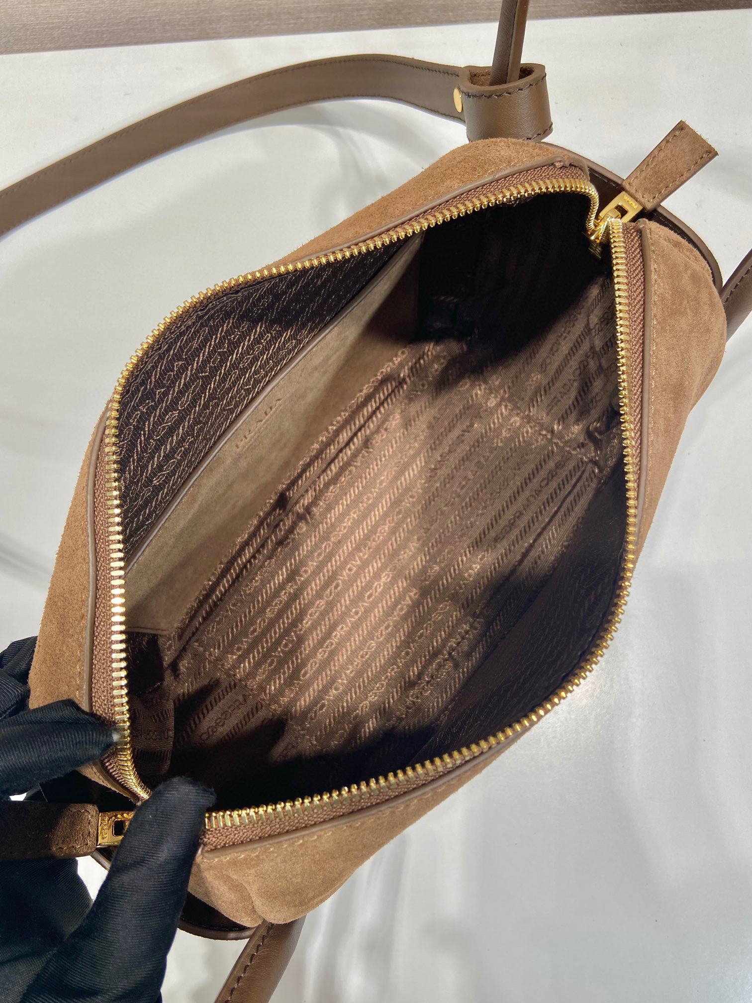 Pra*a darling handbag
