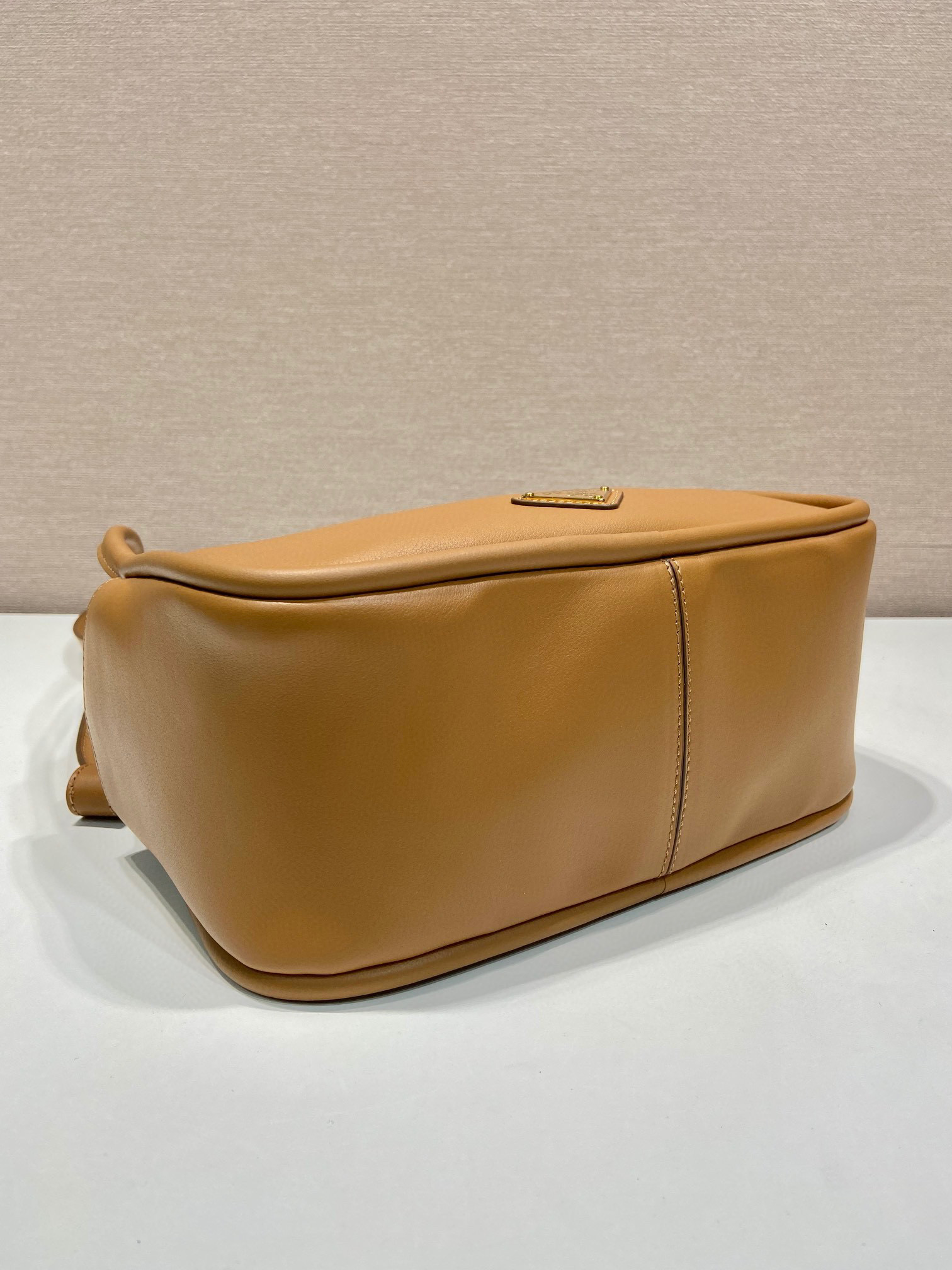 Pra*a darling leather handbag
