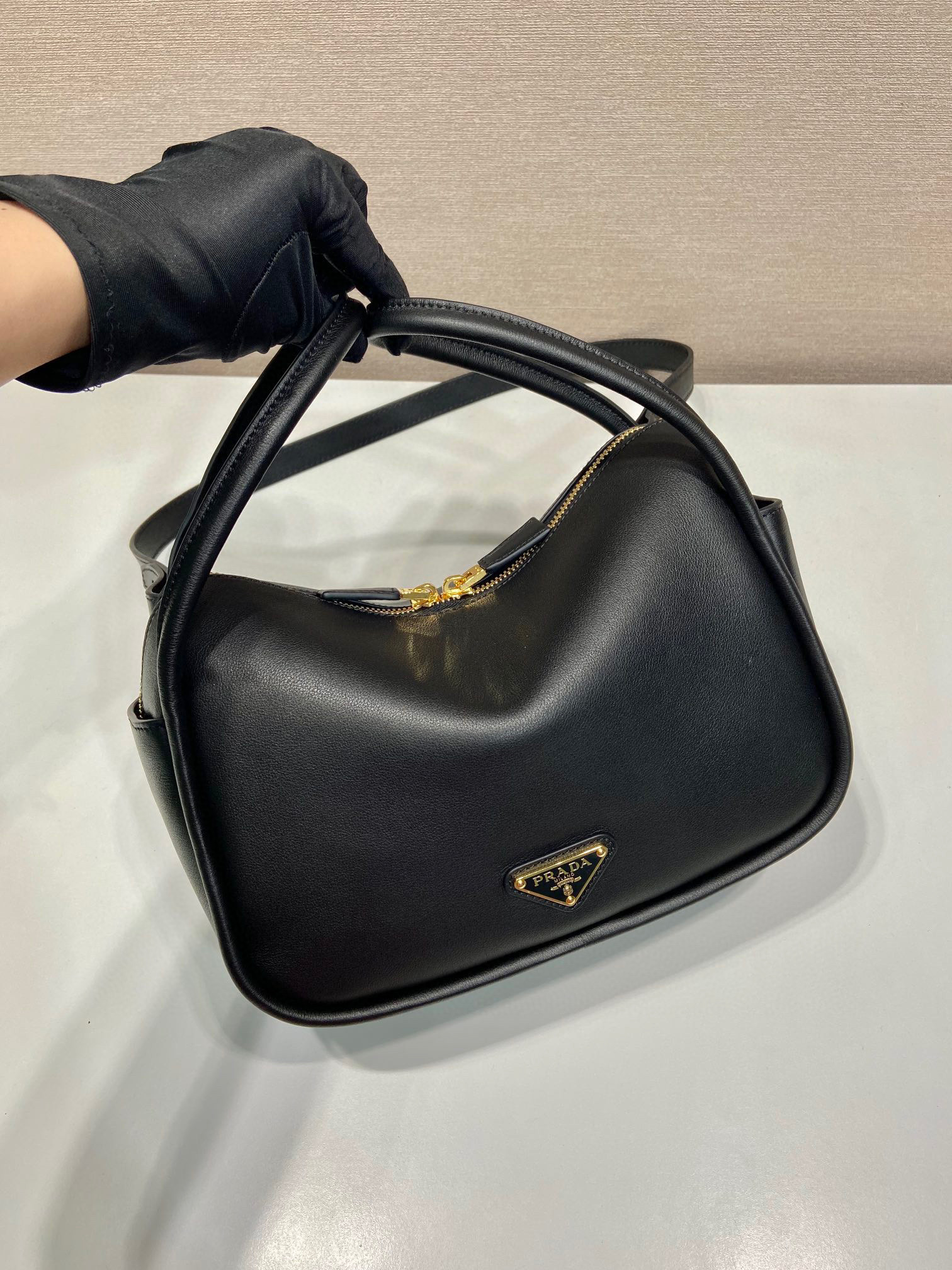 Pra*a darling leather handbag