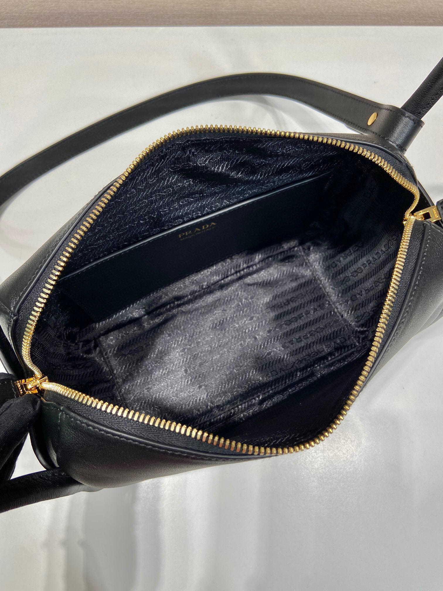 Pra*a darling leather handbag