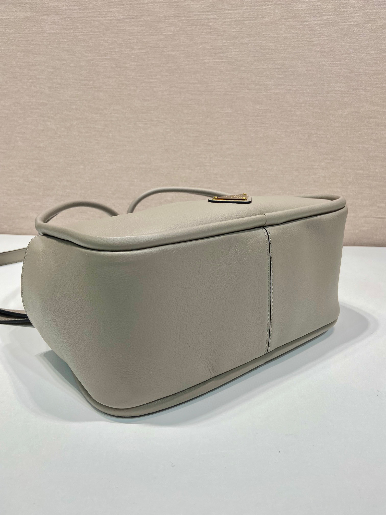 Pra*a darling leather handbag
