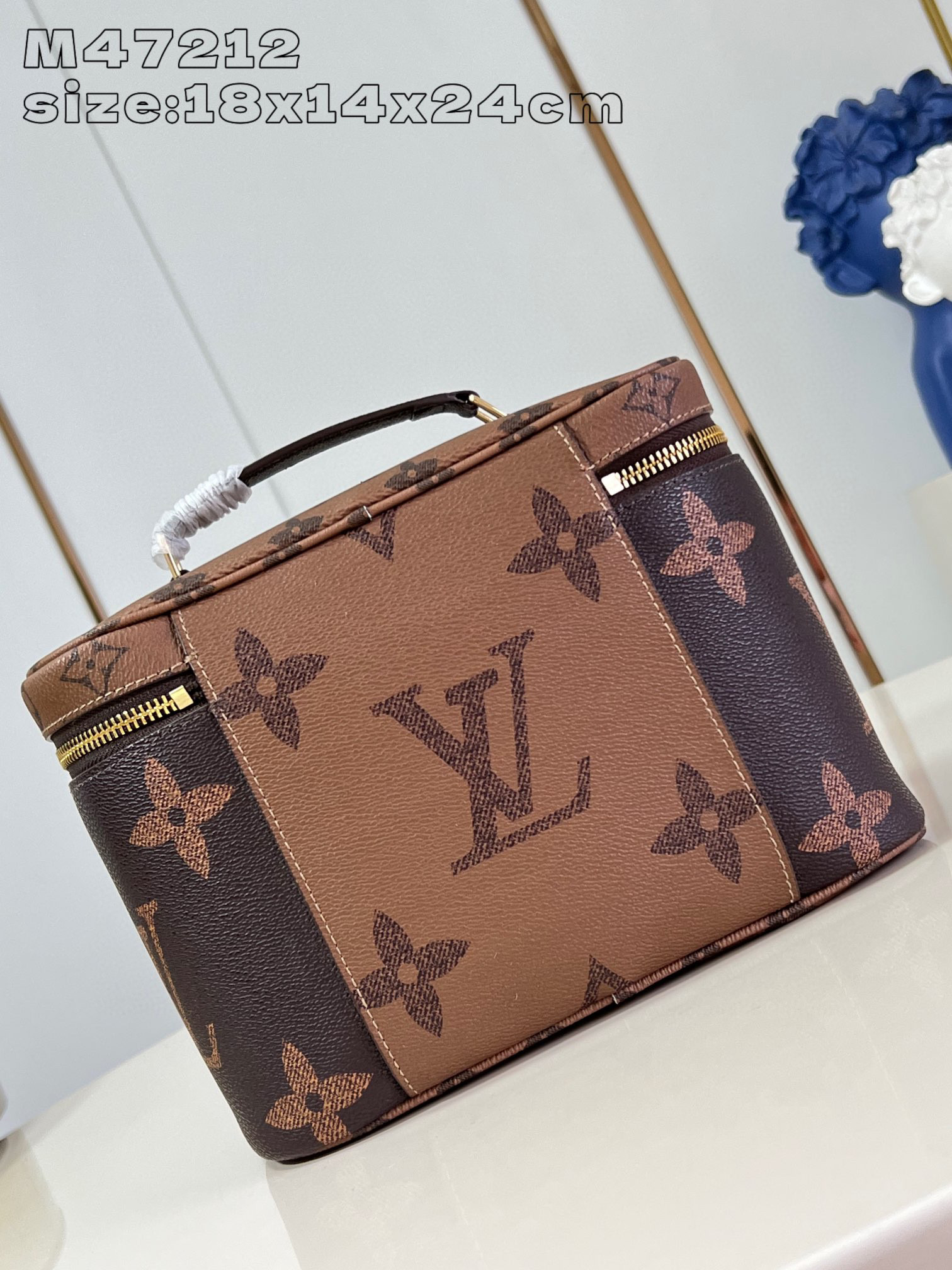 l**is V*t*n nice bb toiletry pouch